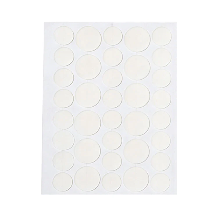 Kodėl mieli hidrogeliniai pleistrai nuo spuogų yra būtini švariai odai?