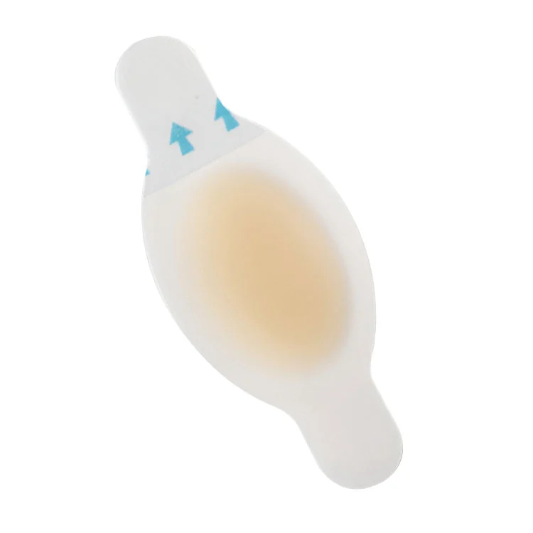 Vandeniui atsparūs hidrokoloidiniai tvarsčiai, skirti pėdų pūslių prevencijai